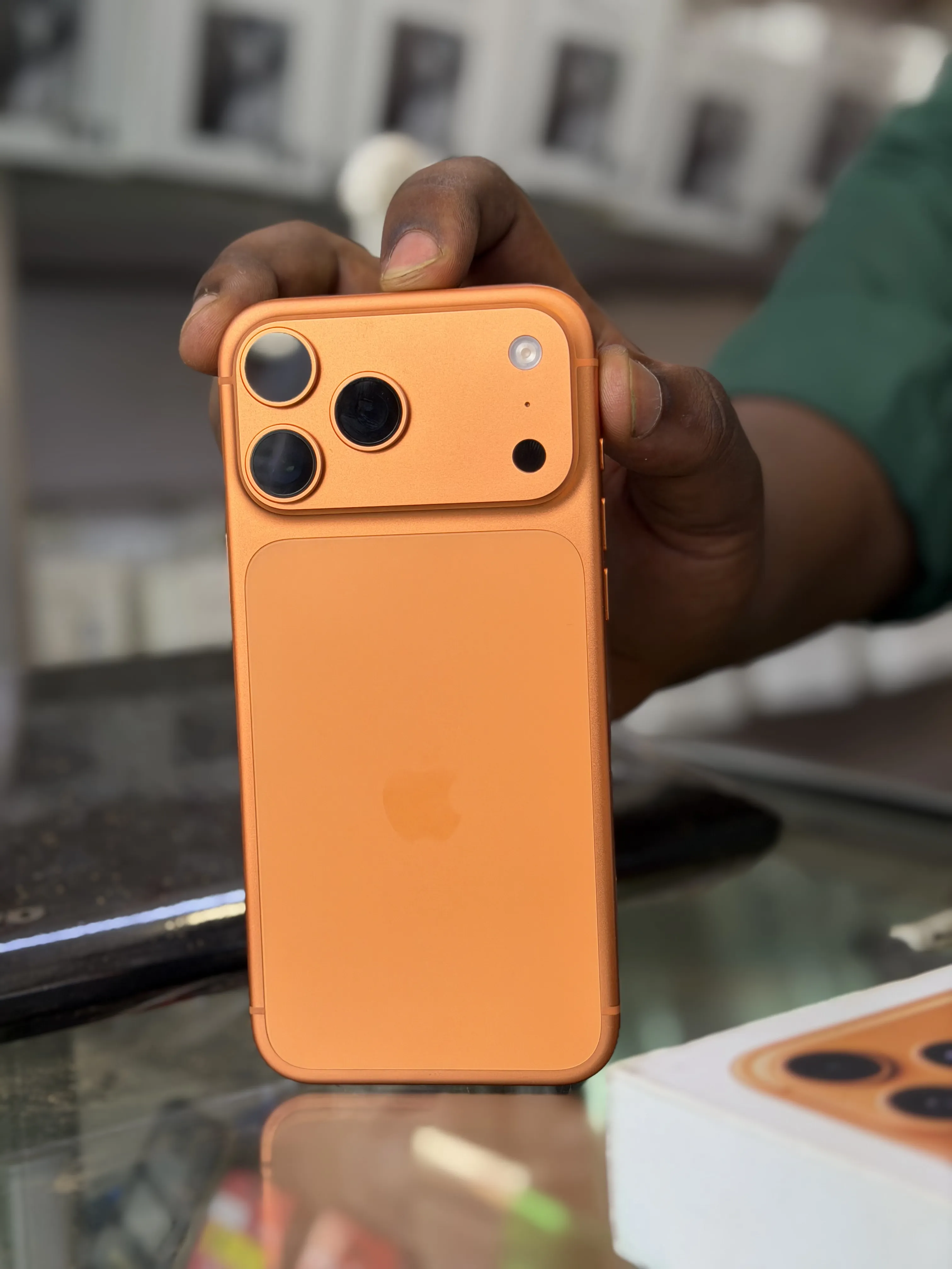iPhone 17pro max